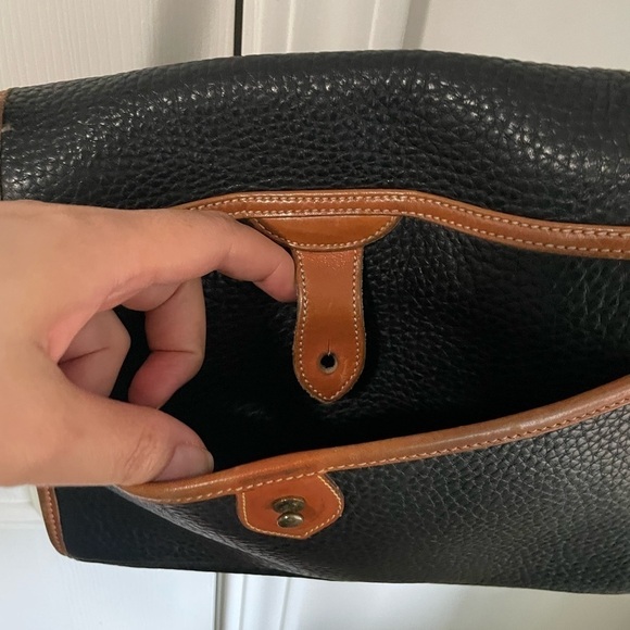 DOONEY & BOURKE
Vintage Pebbled Leather Flap Shoulder Handbag - Picture 5 of 12